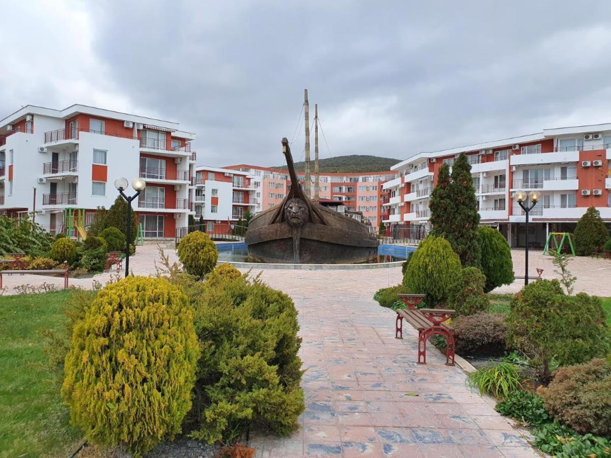 Fort Knox Privilege C-4 265 Apartment Sveti Vlas Esterno foto